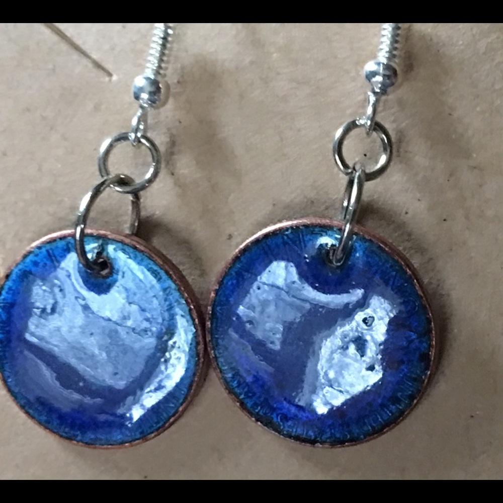 Earrings - Picture 5 of 5
